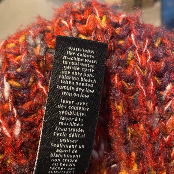 Jessica Soft Knit Red/Multi-Colour Sweater with Zipper Size 16 (14-16) - Picture 8 of 9